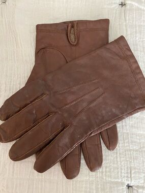 Men's Brown Leather Gloves - Refined Everyday Pair. 100% leather, cashmere lined